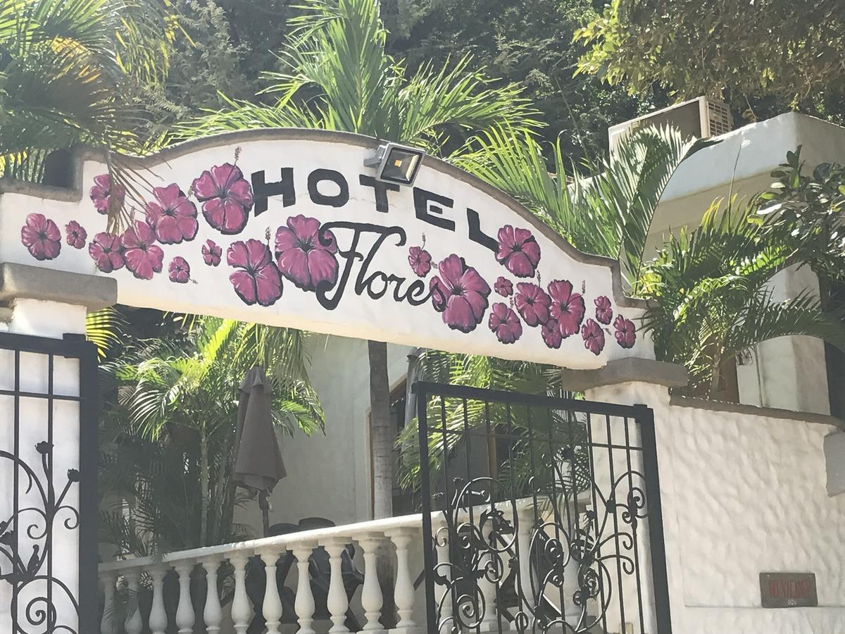 Hotel Flores (Adults Only) Tamarindo Exterior photo