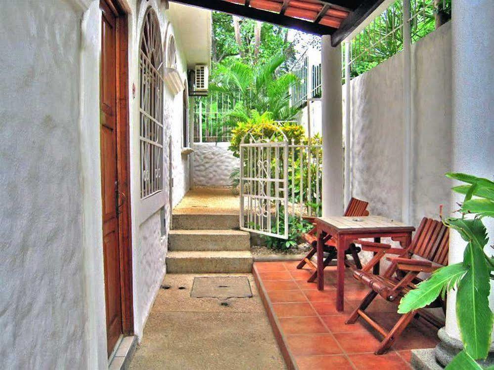 Hotel Flores (Adults Only) Tamarindo Exterior photo